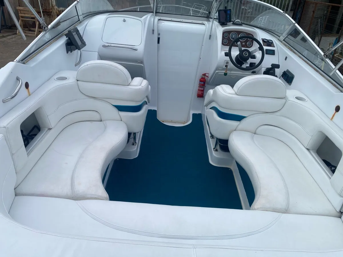 FANTASTIC  Chris Craft 27 REDUCED TO SELL! - Image 1