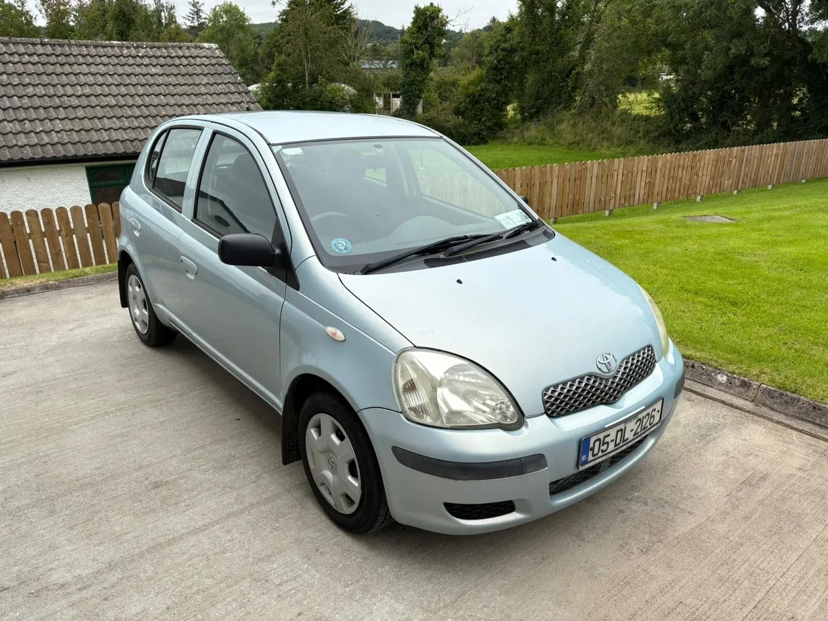 Toyota Yaris 2005 - Image 2