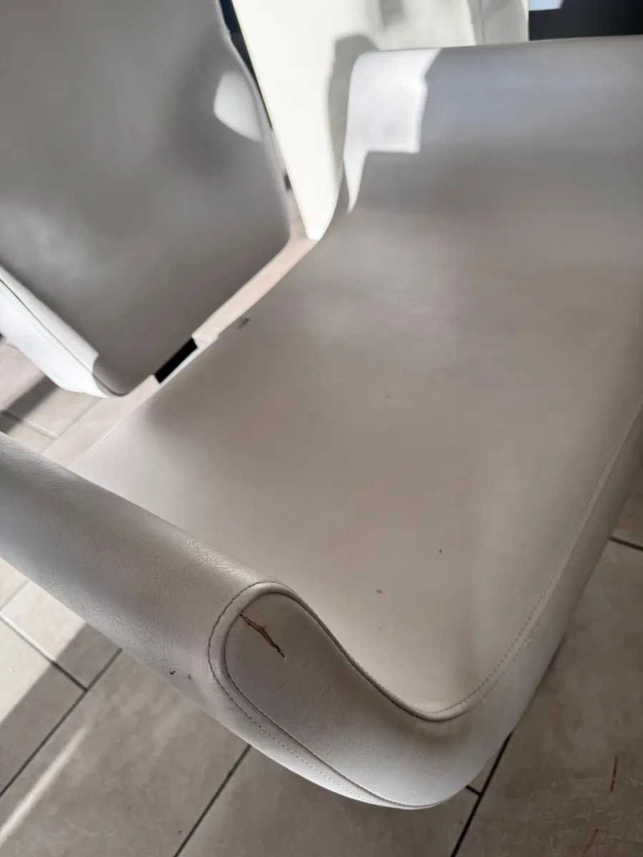 Salon chairs - Image 2