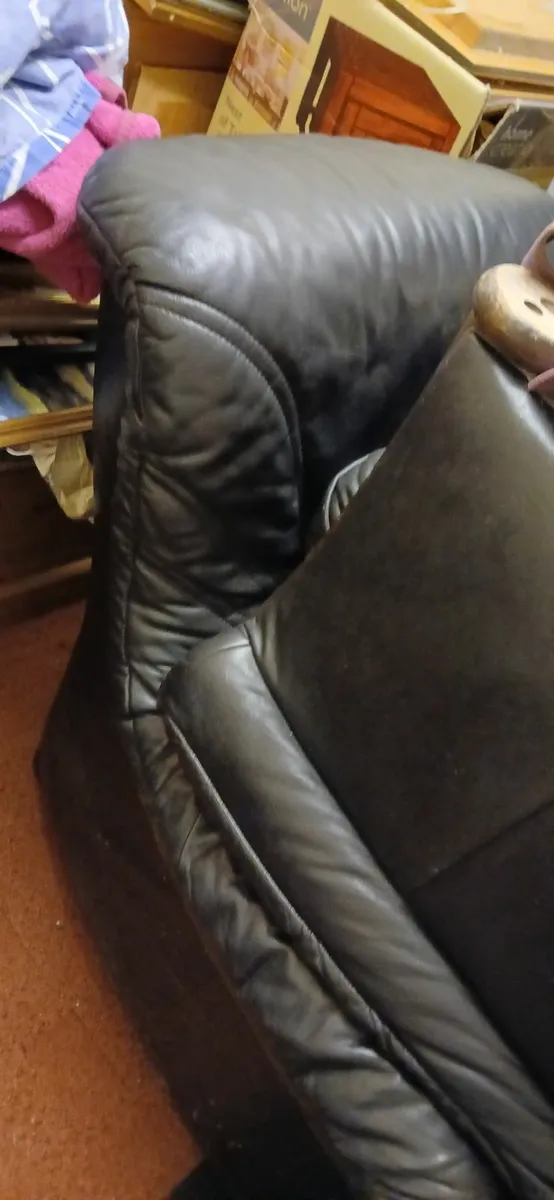 Leather armchair - Image 3