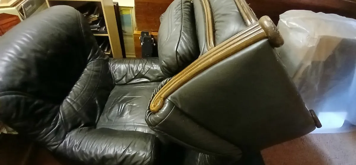 Leather armchair - Image 4