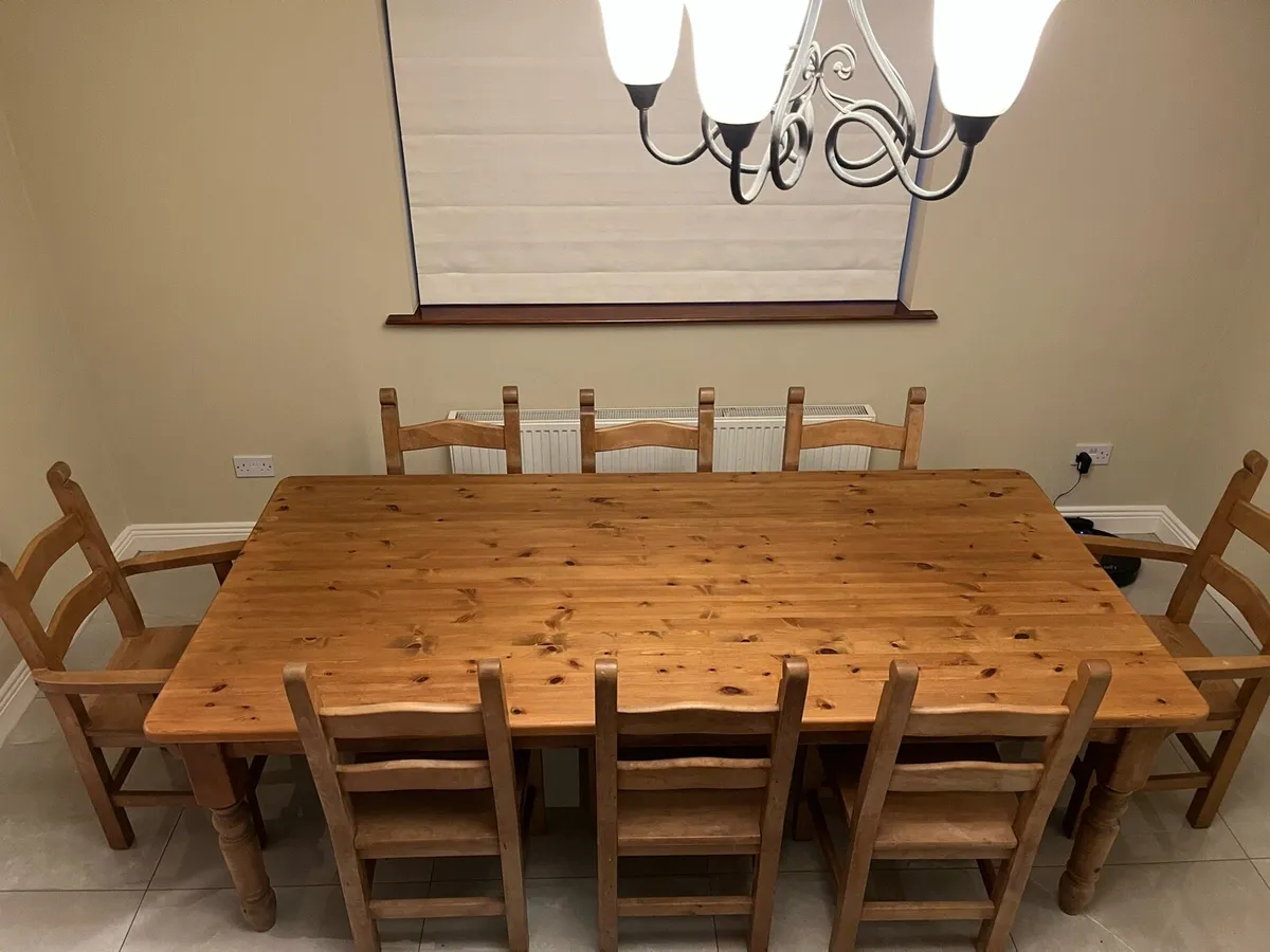 Dining table - Image 2