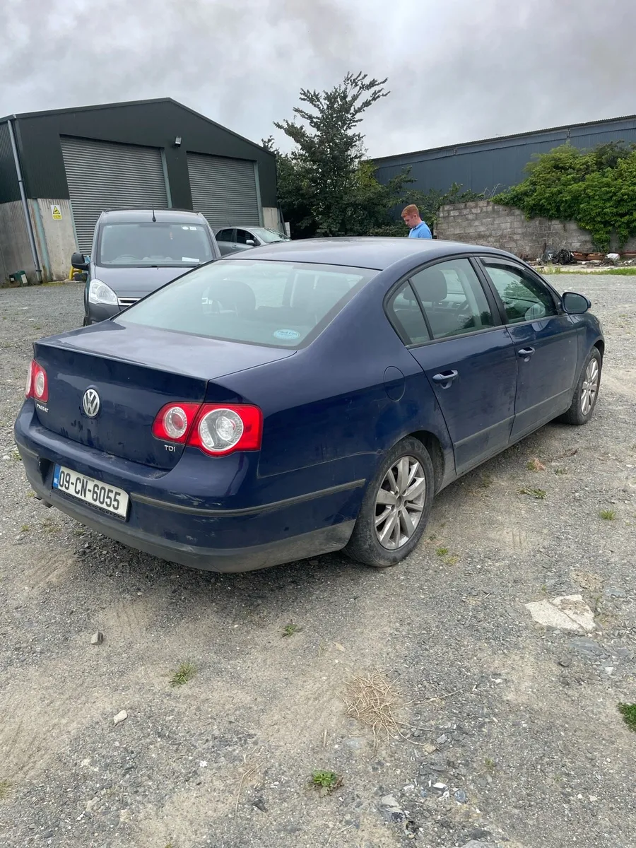 Volkswagen Passat 2.0 2009 €500 - Image 3