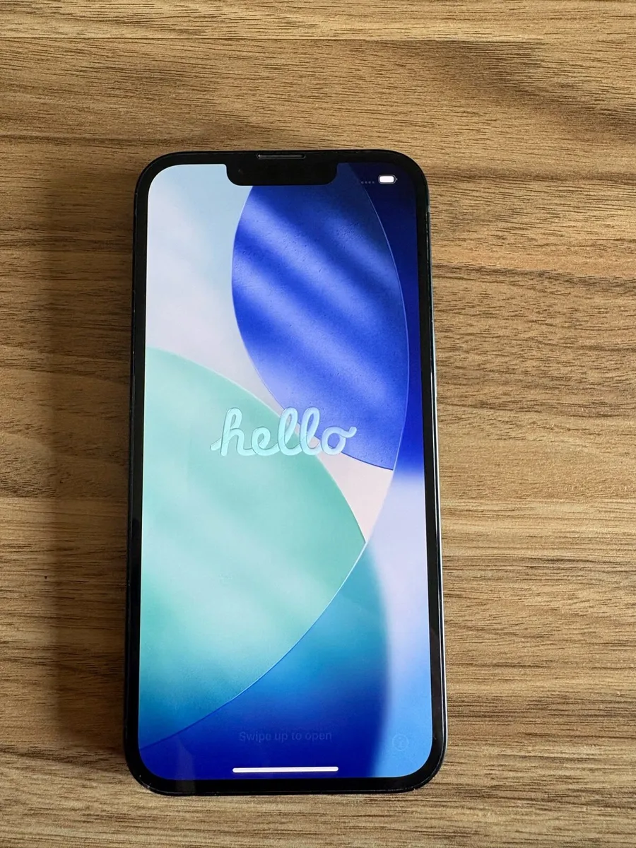 iPhone 14 - Image 2