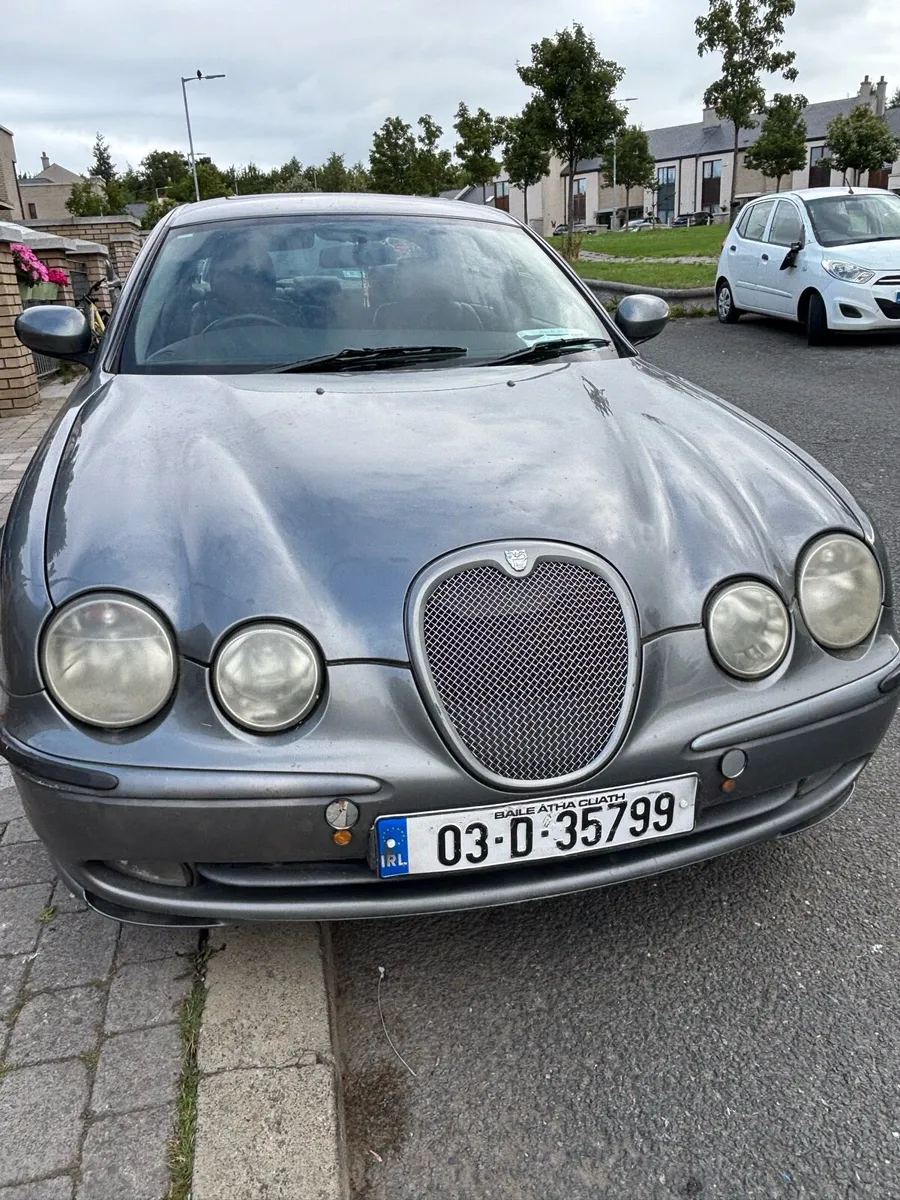 Car - Image 2