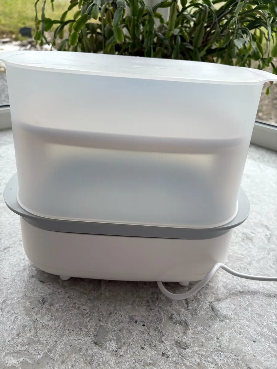 Tommee Tippee electric steam steriliser - Image 2