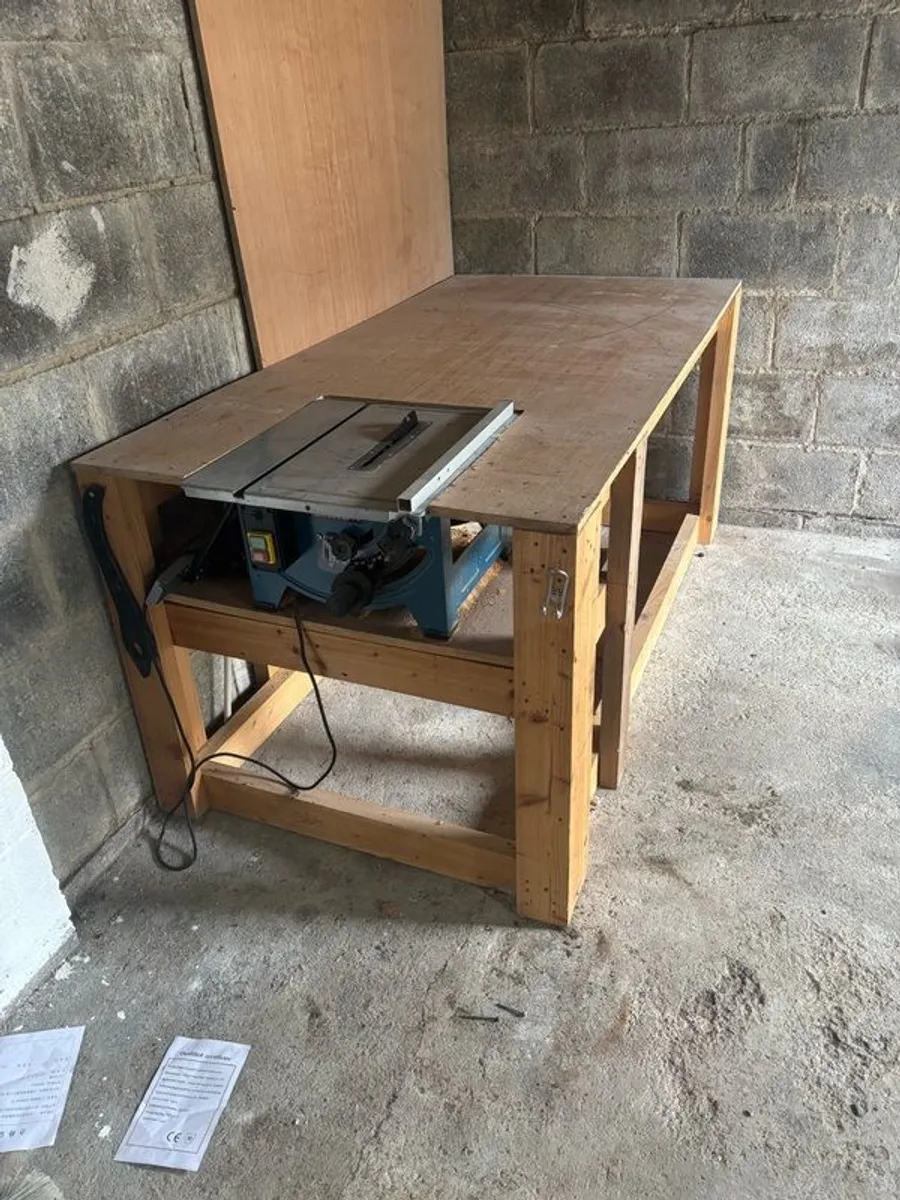 Workbench with built-in Tablesaw - Image 4
