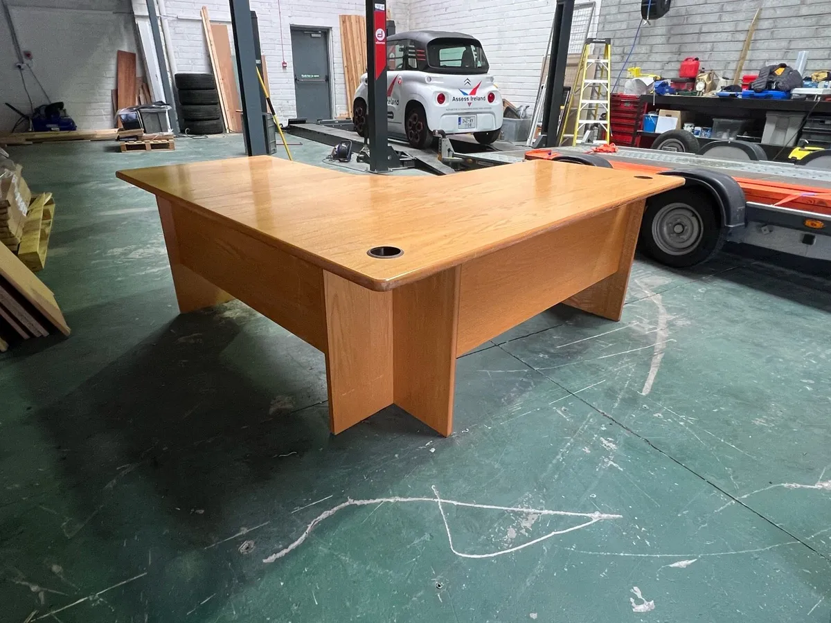 Office desks - Image 4