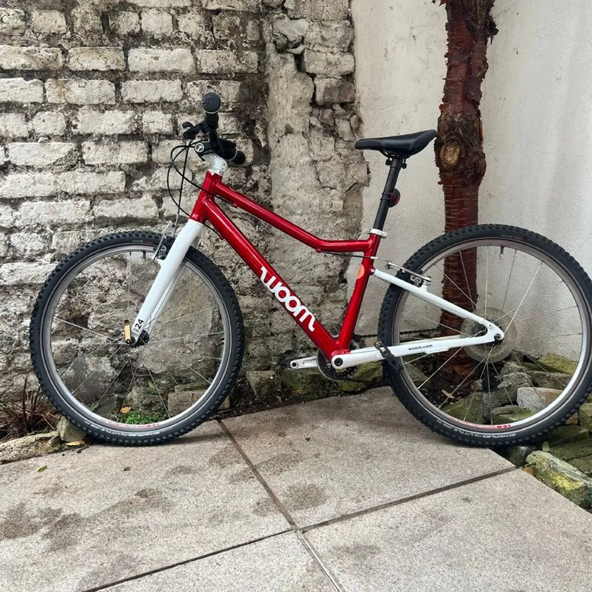 Woom 5 Kids Bike - Image 1