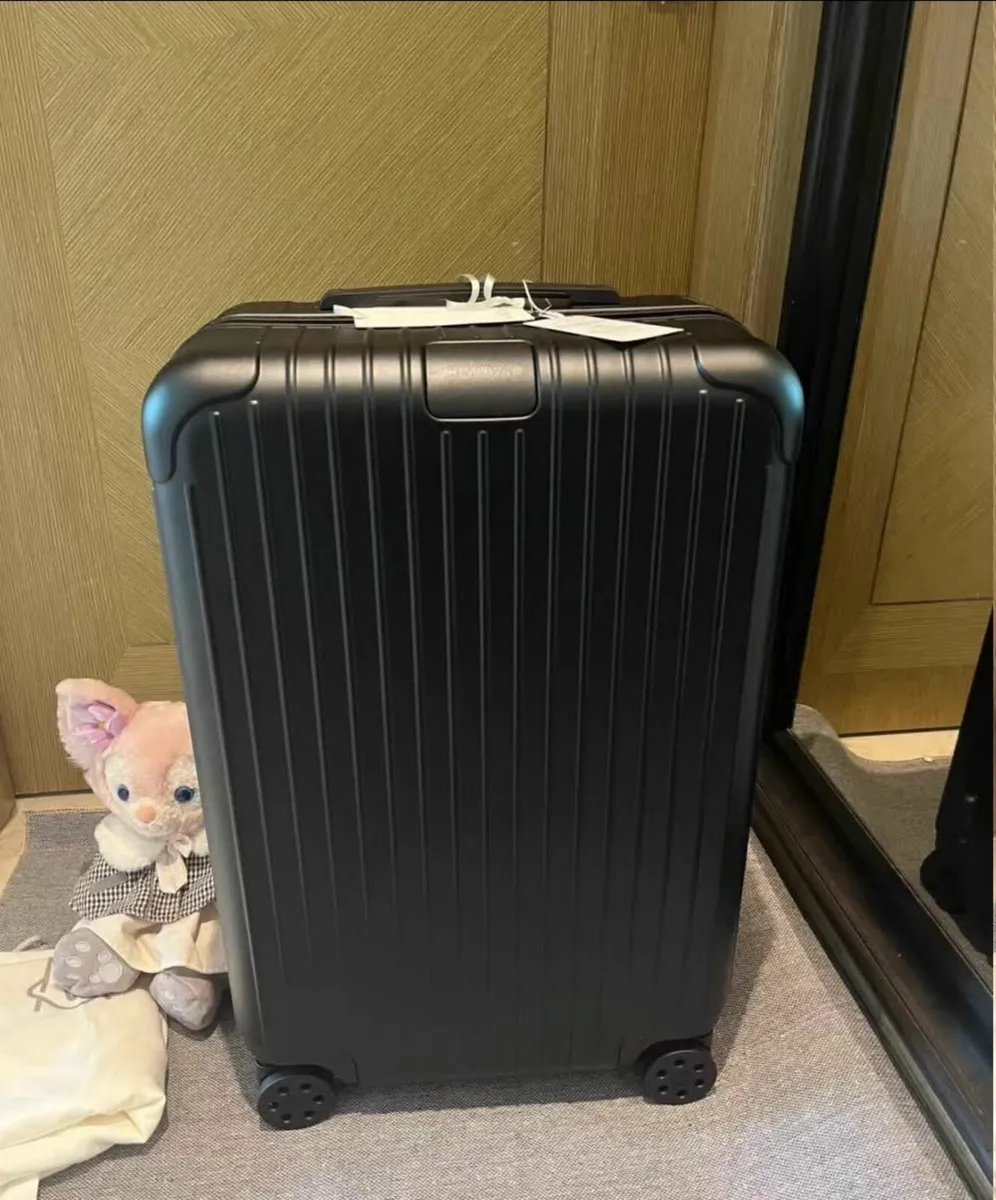 Black suitcase RIMOWA - Image 1