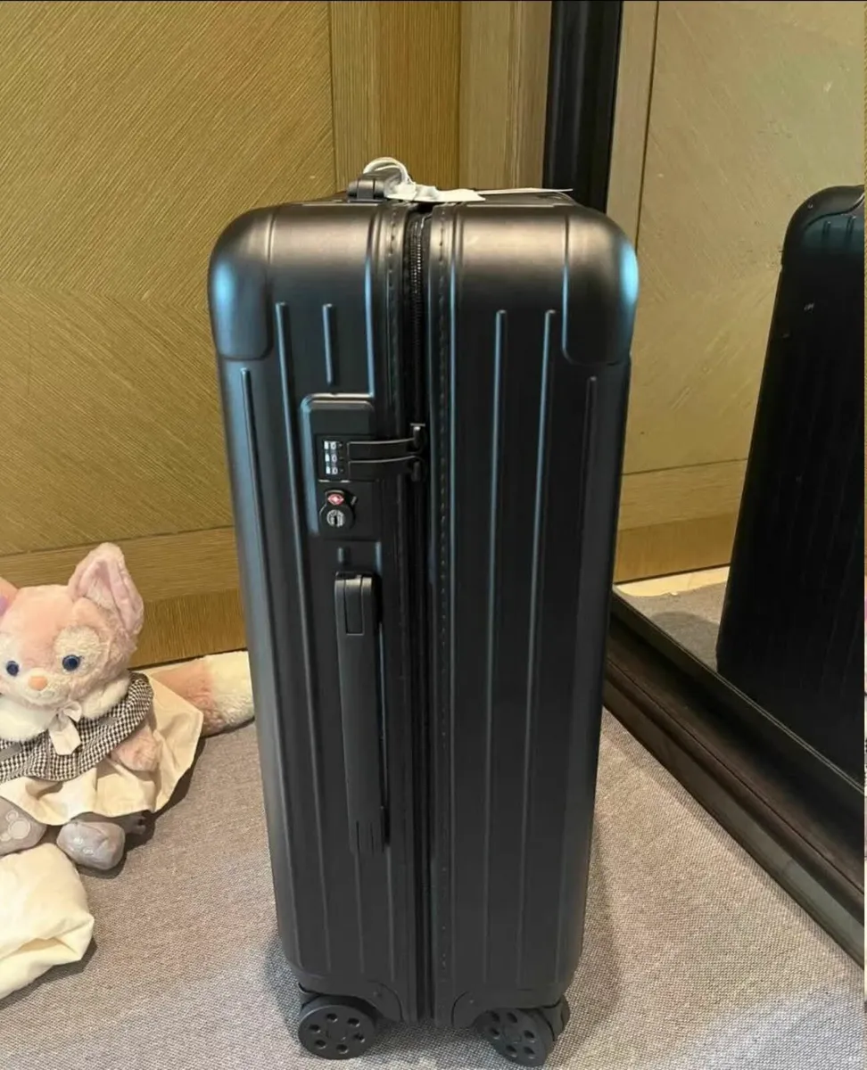 Black suitcase RIMOWA - Image 4