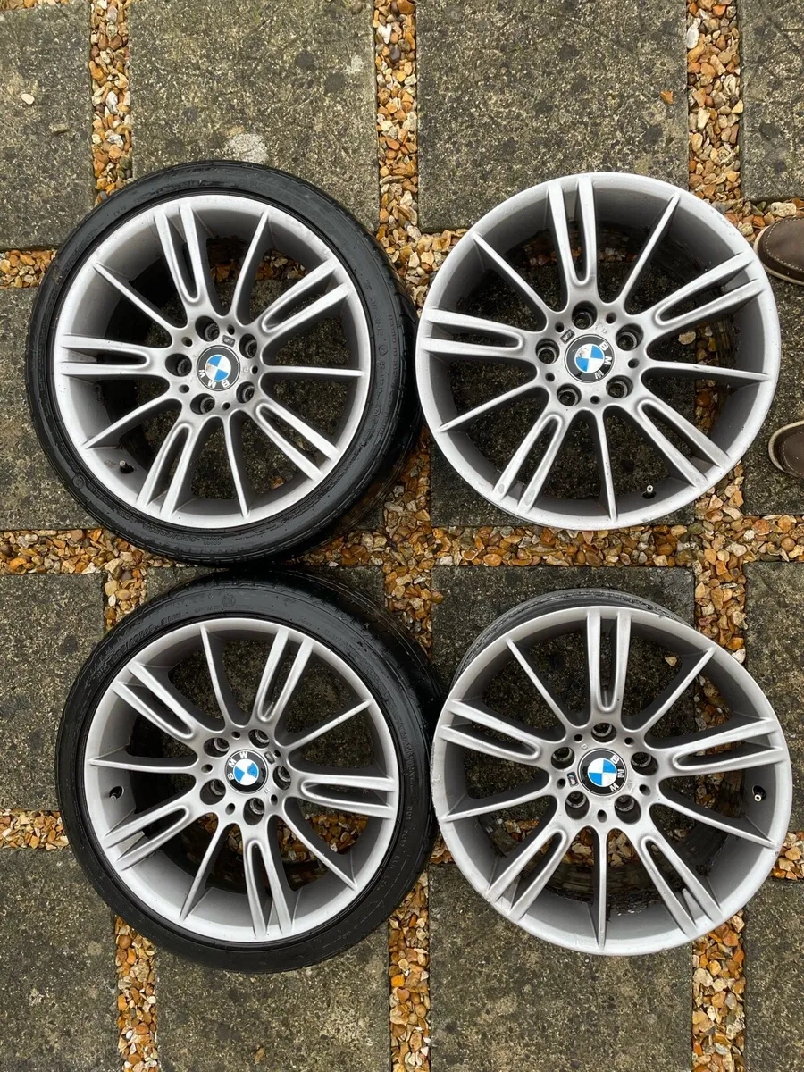 BMW E90 staggered alloys - Image 1