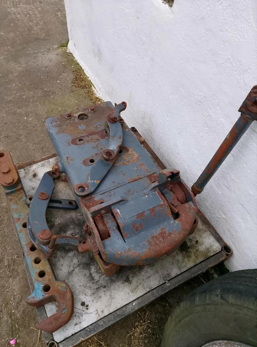 Ts  or 40 series hitch - Image 1