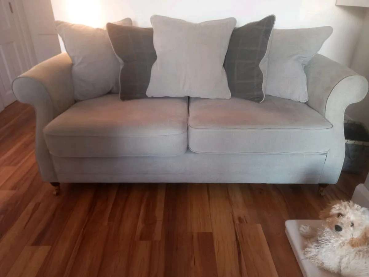 3 seater sofa in light grey - Image 1