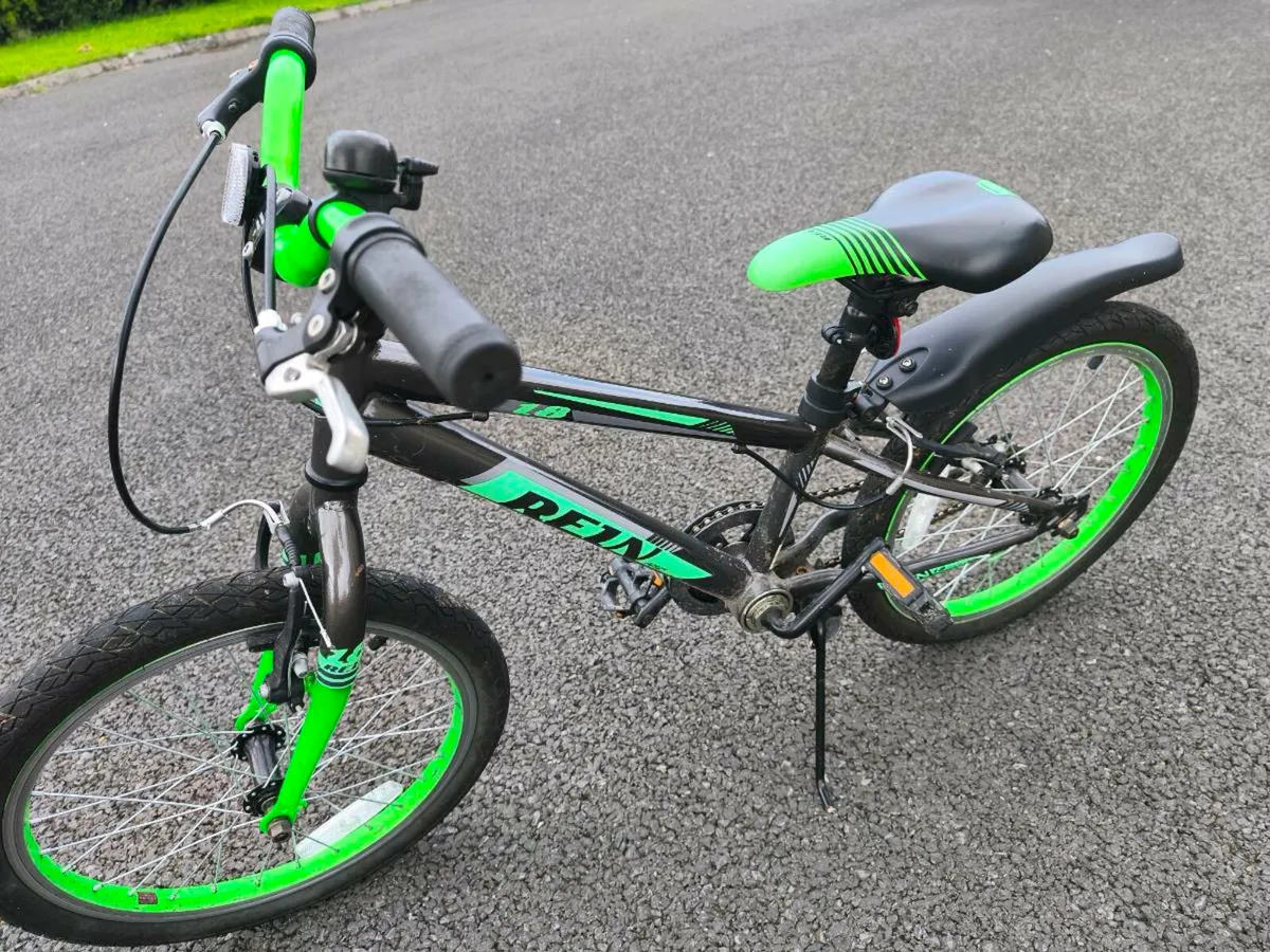 Boys bike - Image 1
