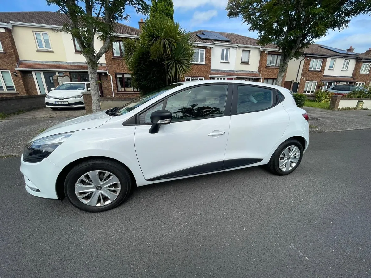 Renault Clio 2017 - Image 4