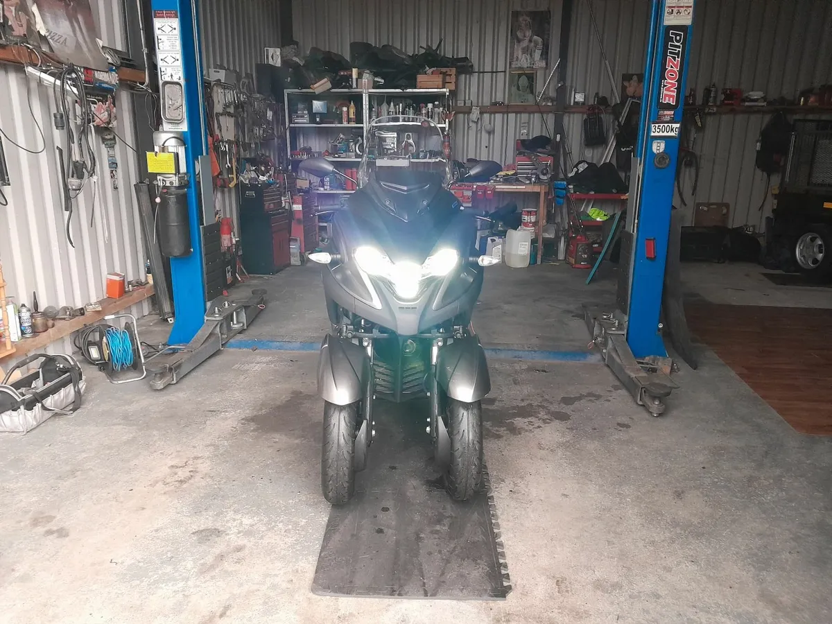 YAMAHA Tricity 300 - Image 3