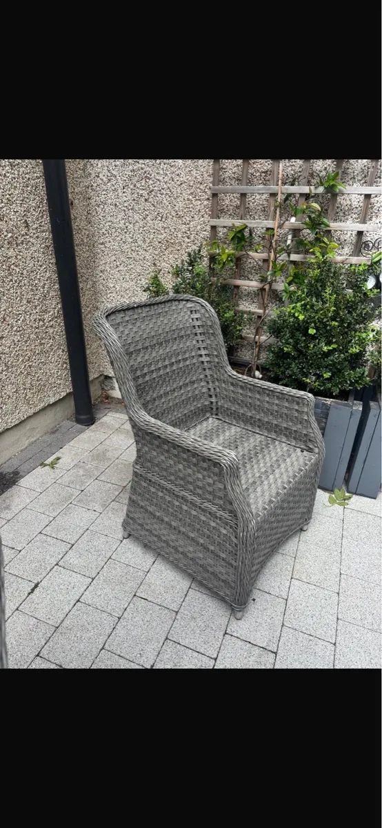 Rathwood Rattan Garden Table and Chairs - Image 2