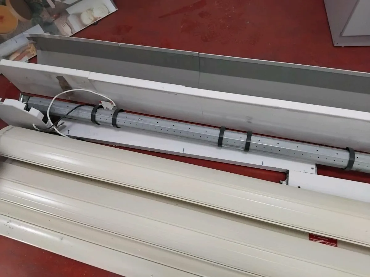 Roller shutter - Image 1