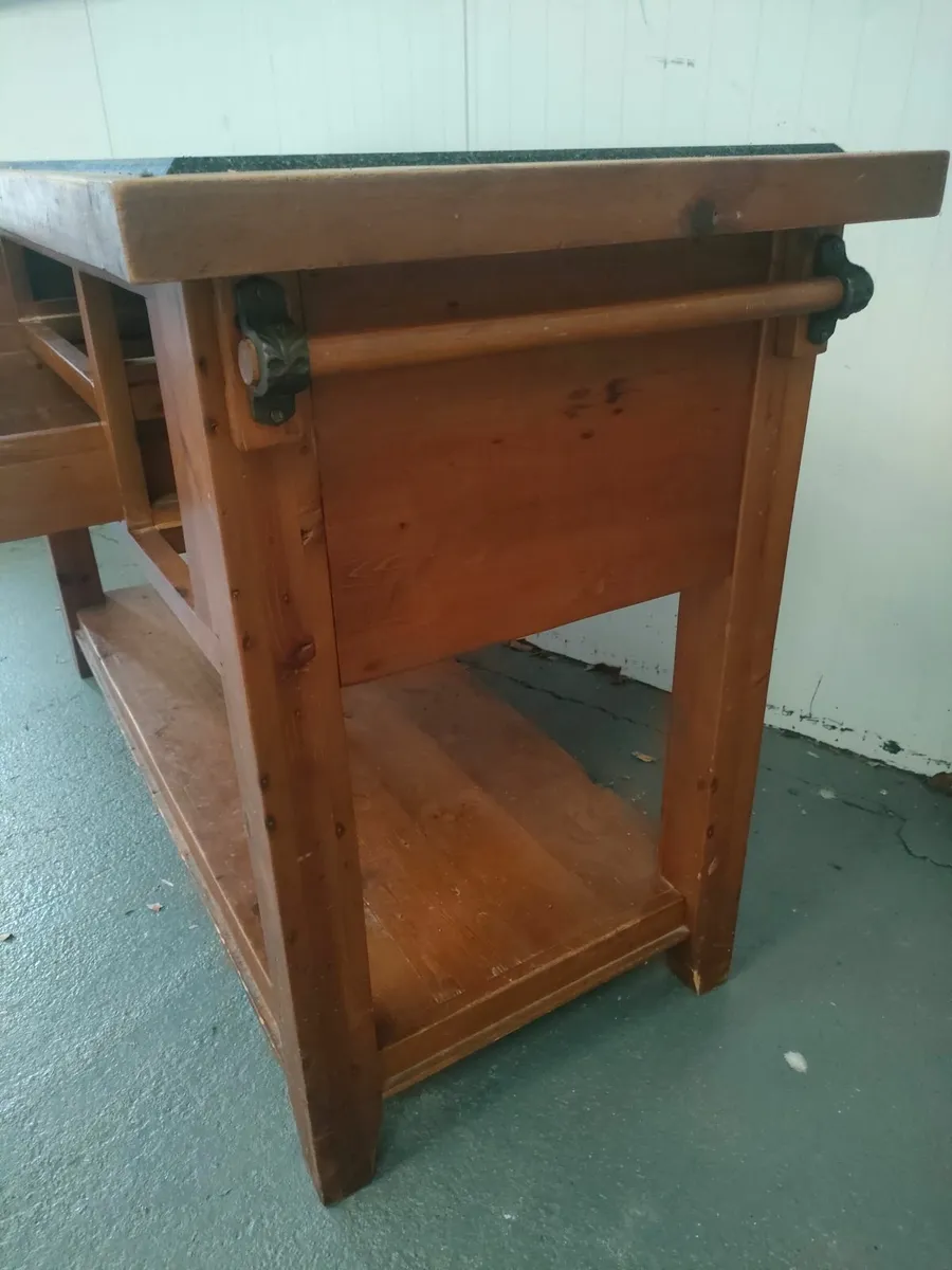 Kitchen island - Image 2