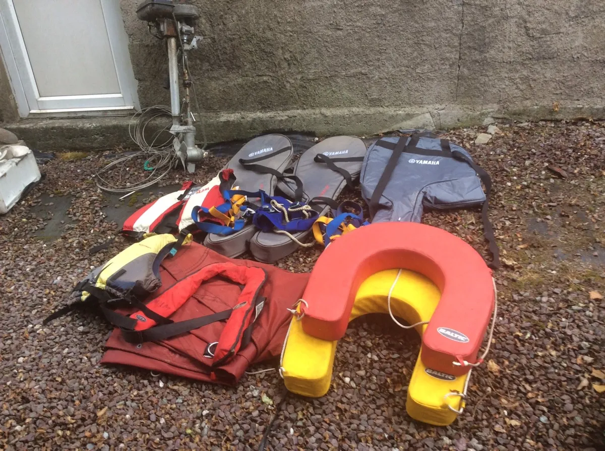 Boat parts - Image 1