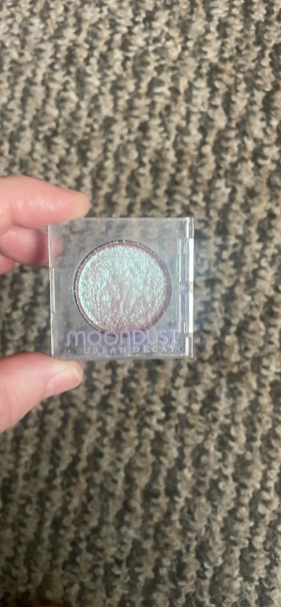 New urban decay make up eyeshadow/foundation - Image 2