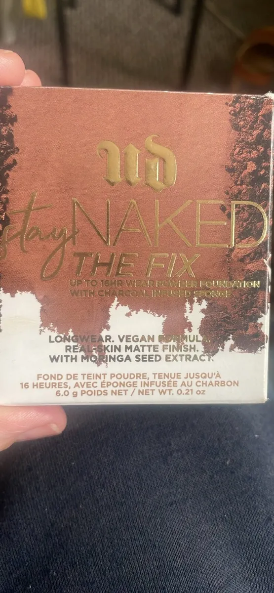 New urban decay make up eyeshadow/foundation - Image 3