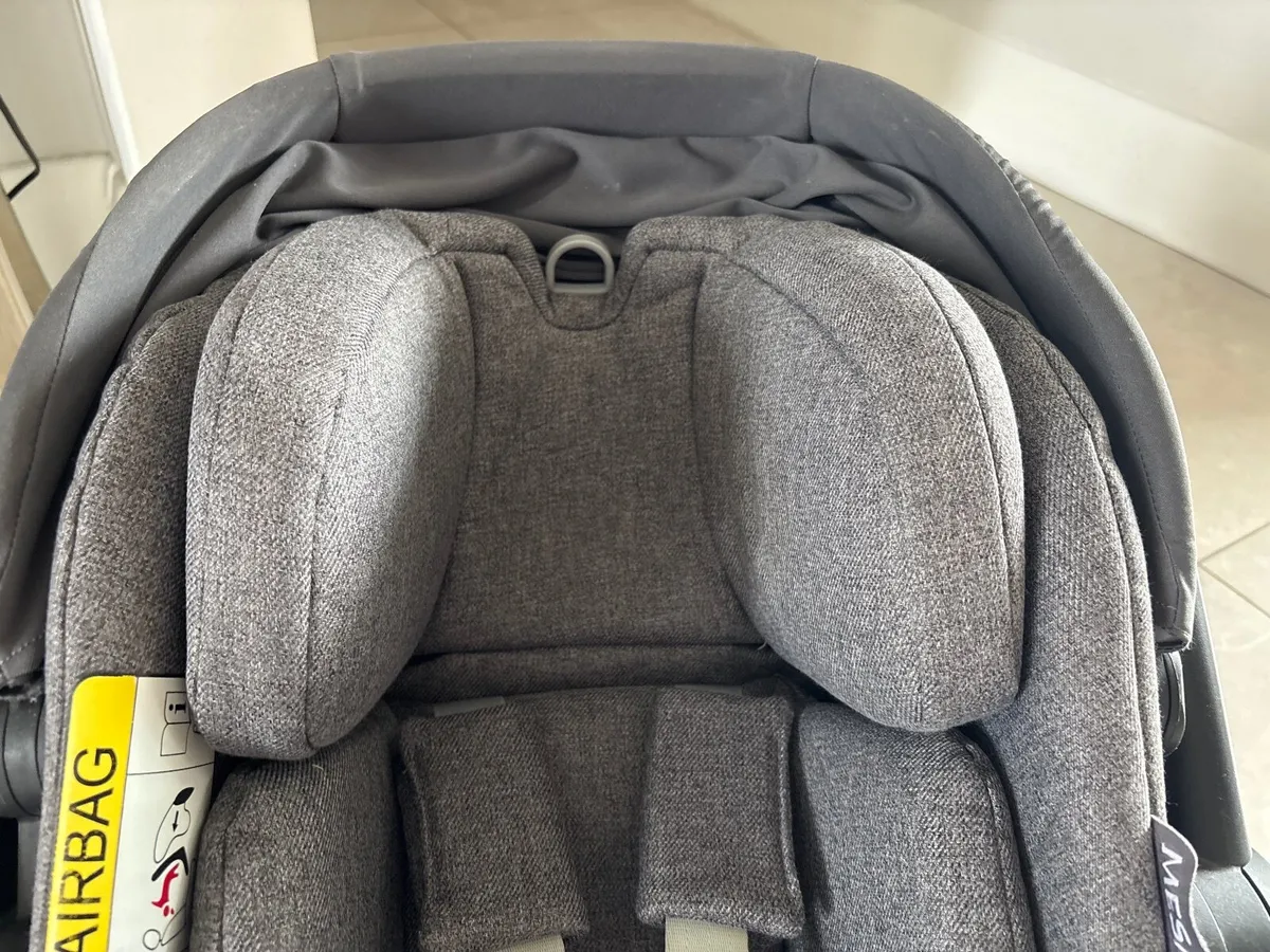 CarseatUppababy mesa and isofix - Image 4