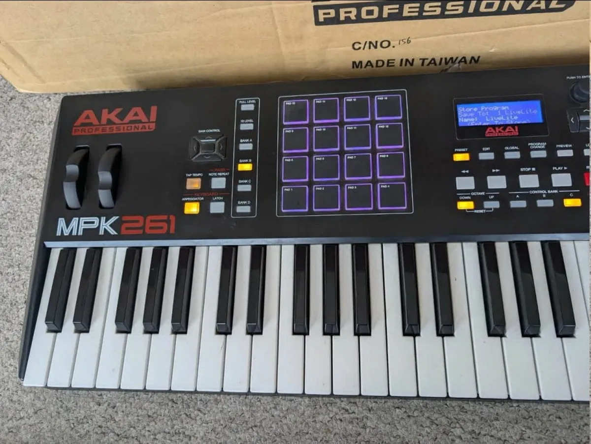 Akai Professional MPK261 – 61-Key MIDI Keyboard - Image 3