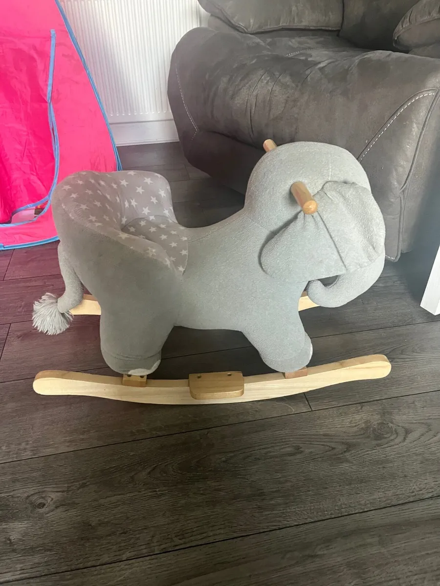 Rocking elephant - Image 2