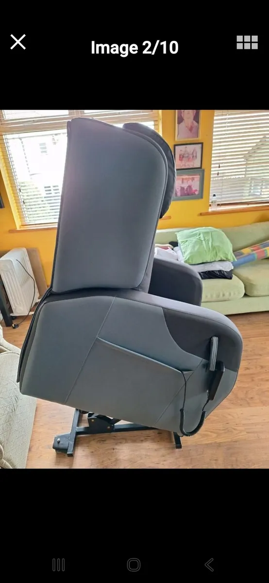 Riser recliner electric armchair - Image 2