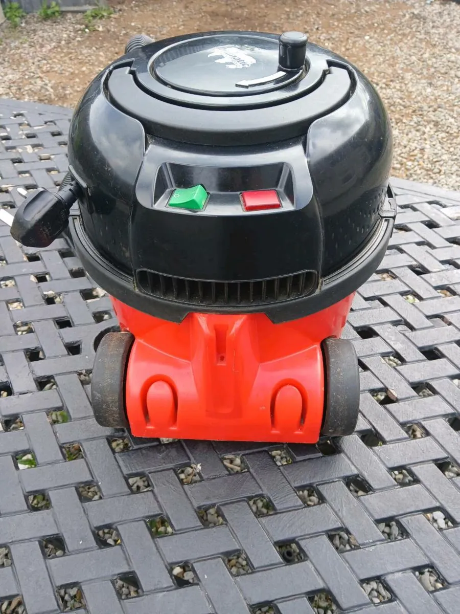 Henry Hoover working perfect pm - Image 3