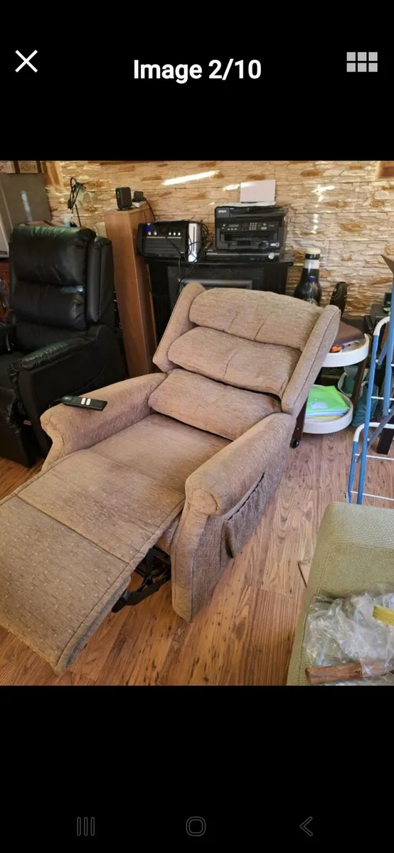 Riser recliner electric armchair - Image 2