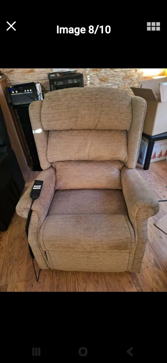 Riser recliner electric armchair - Image 4
