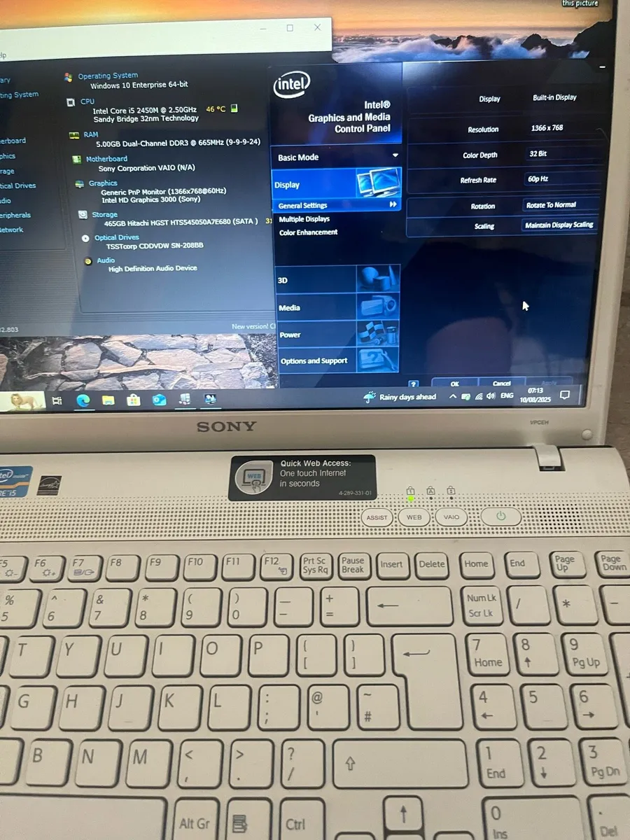 Sony I5 laptop - Image 2