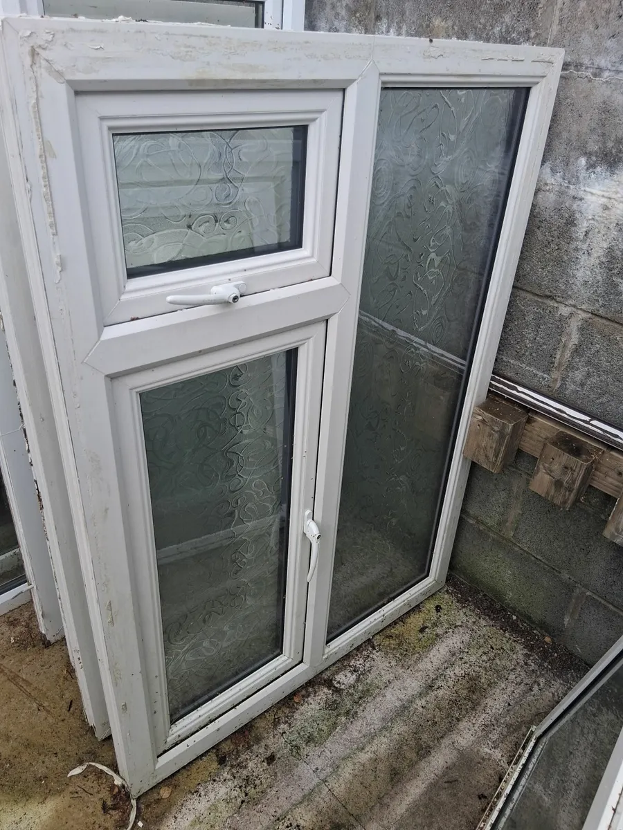 Batroom window  39x54