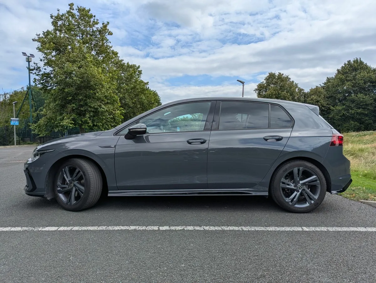 Volkswagen Golf 1.5 eTSI 150 BHP R-line DSG MHEV - Image 4