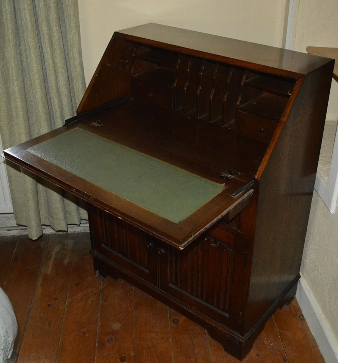 writing desk - Image 1