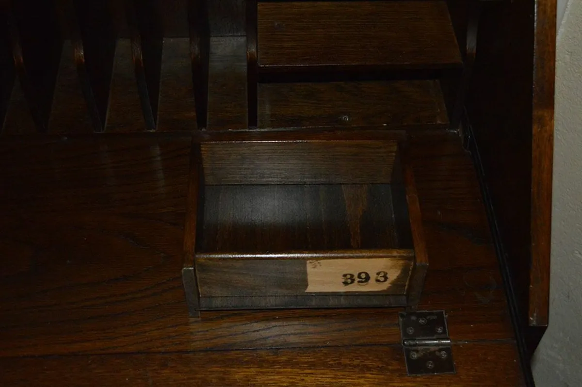 writing desk - Image 3