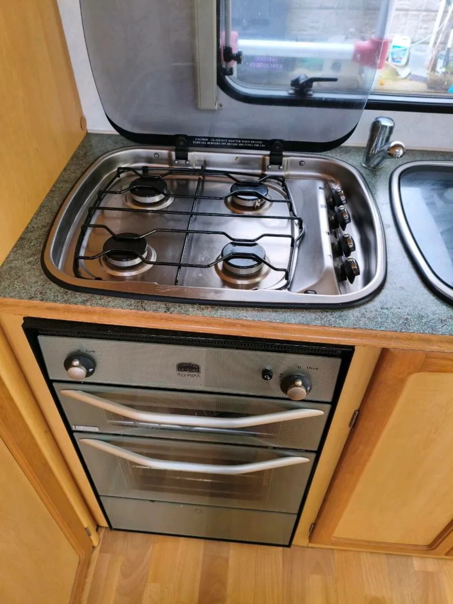 Compass Corona 2 berth caravan - Image 4