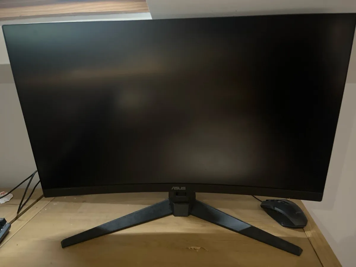 Asus 27” curved 165hz gaming monitor - Image 1