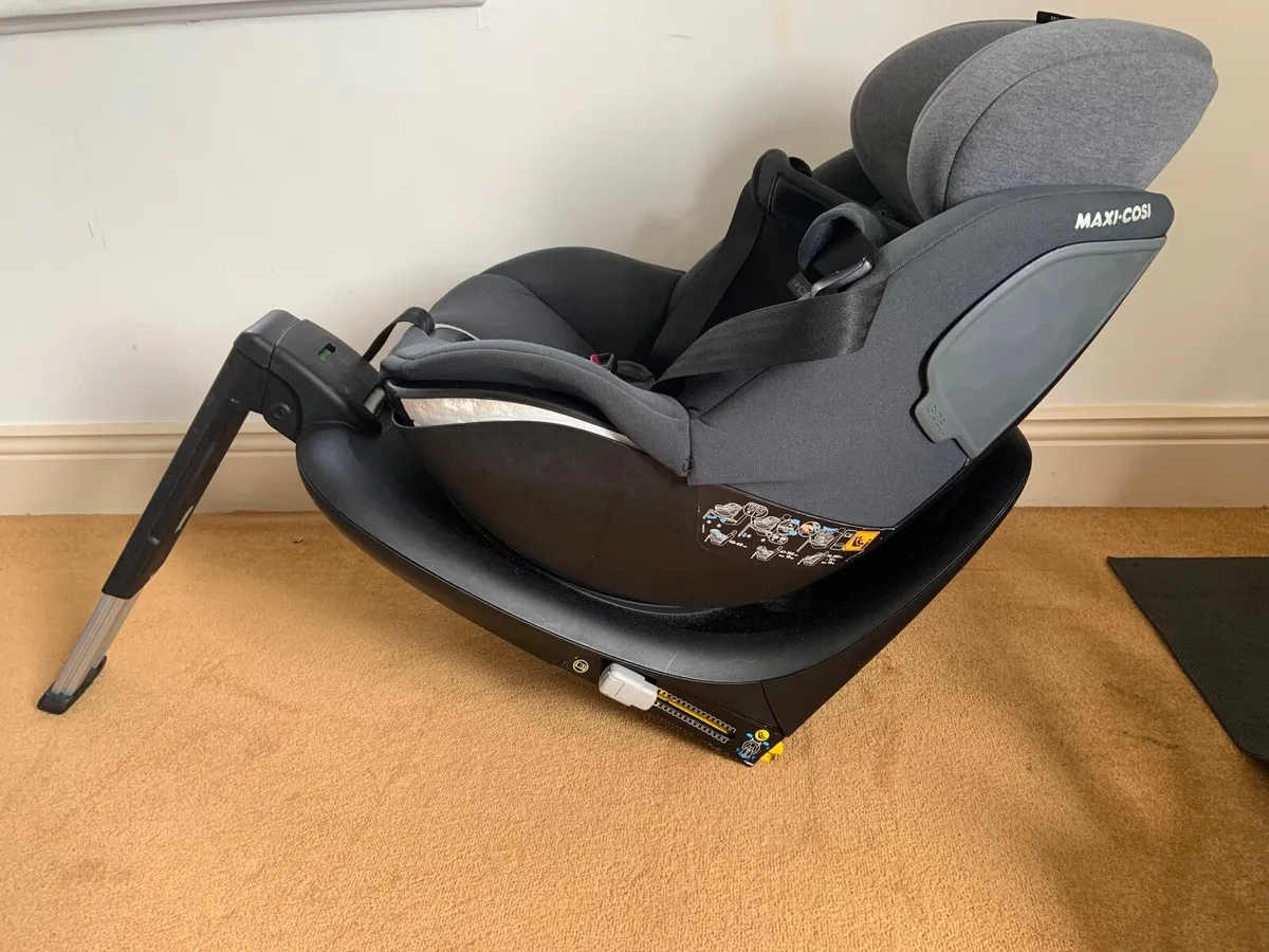 Maxi Cosi Mica Car Seat - Image 2