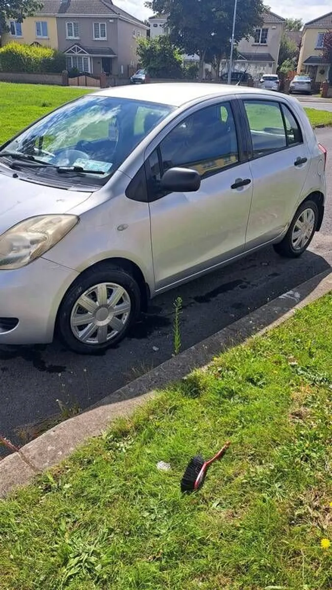 2006 Toyota Yaris - Image 1
