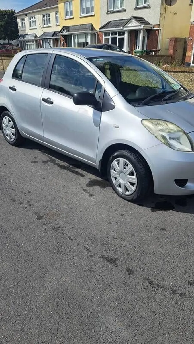 2006 Toyota Yaris - Image 2