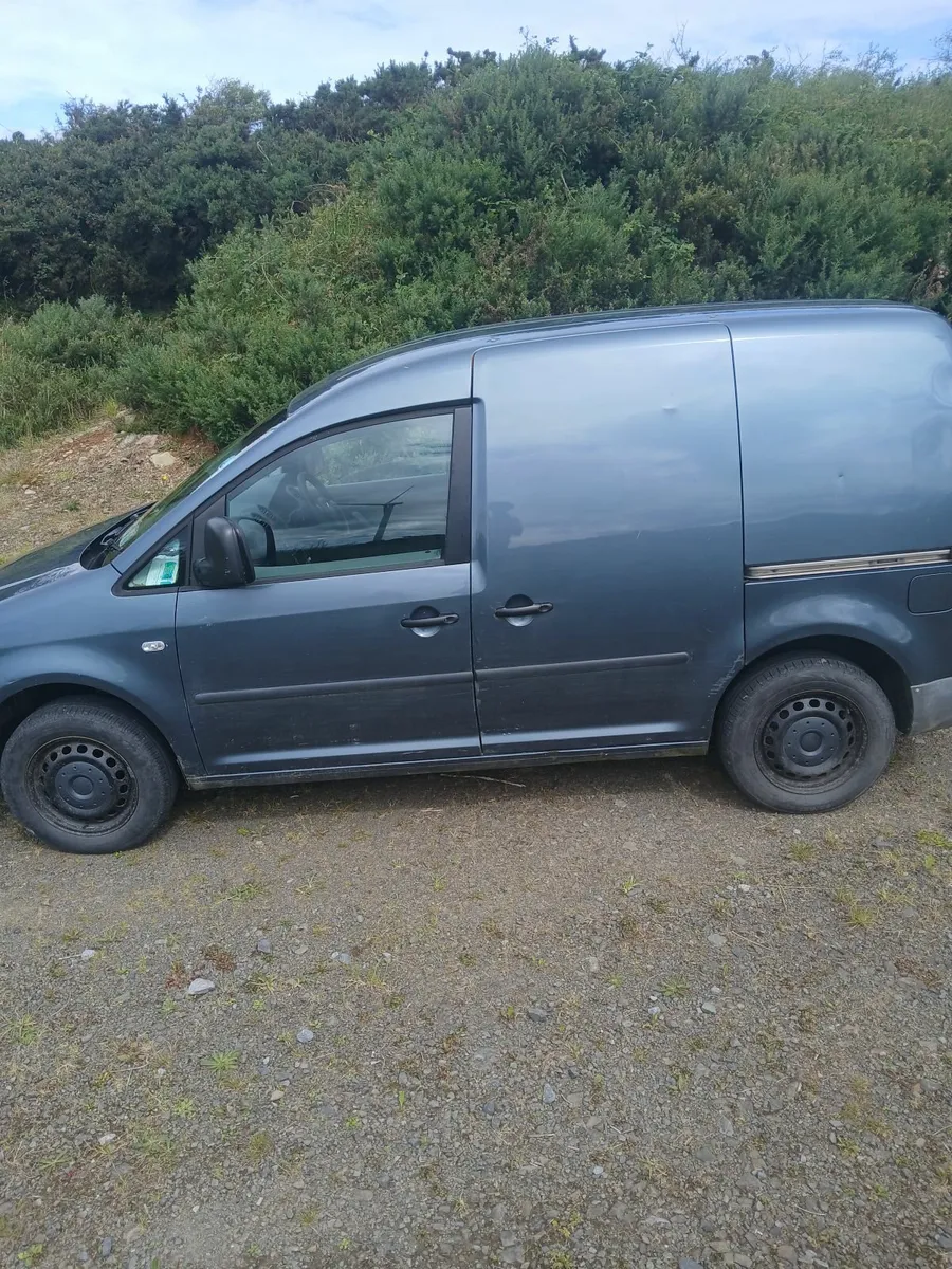 Volkswagen Caddy 2007 - Image 2