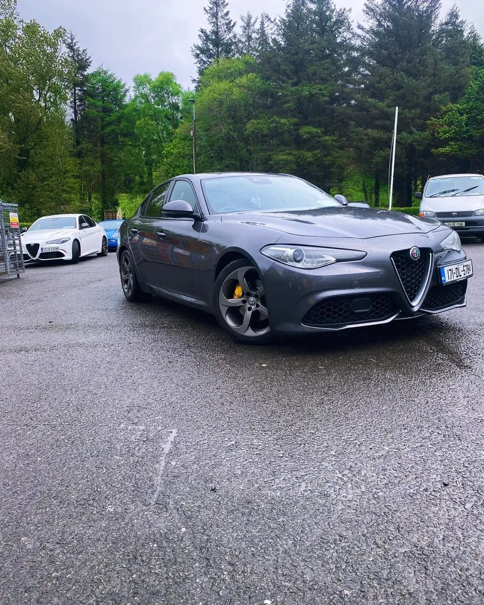 2017 Alfa Romeo giulia 2.2 jtdm - Image 3