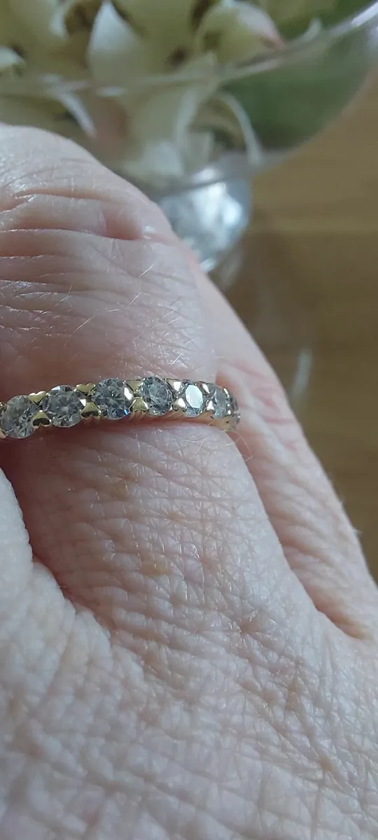 14 Carat Gold Eternity ring - Image 1