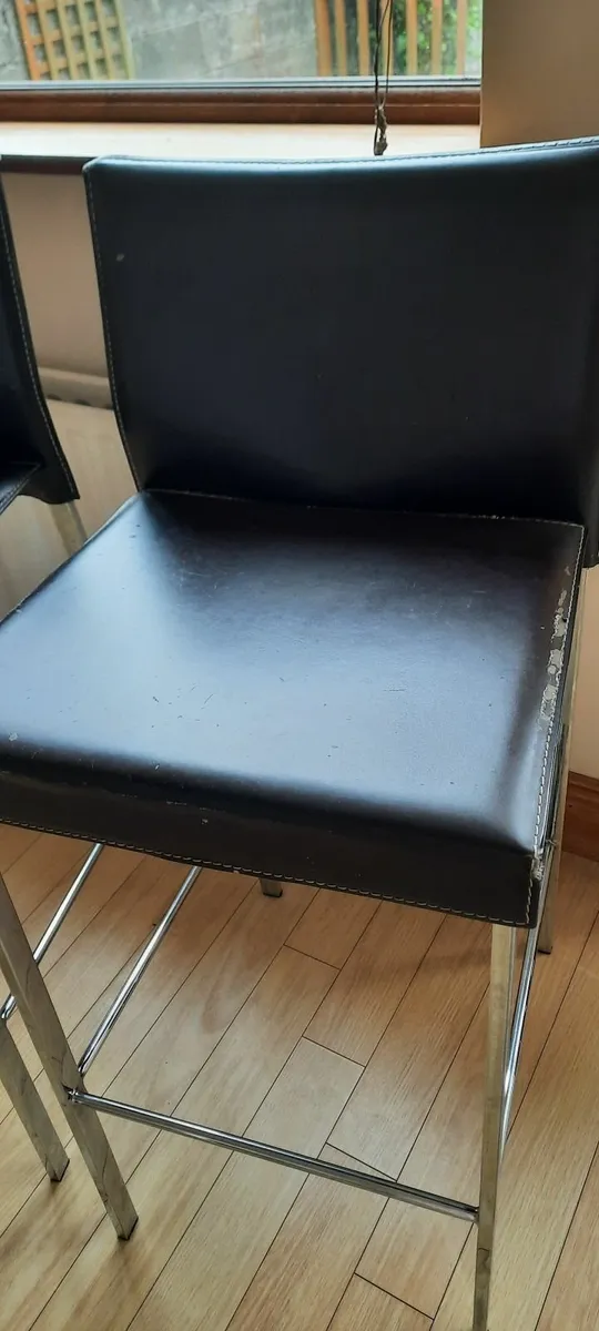 2 bar stools - Image 3