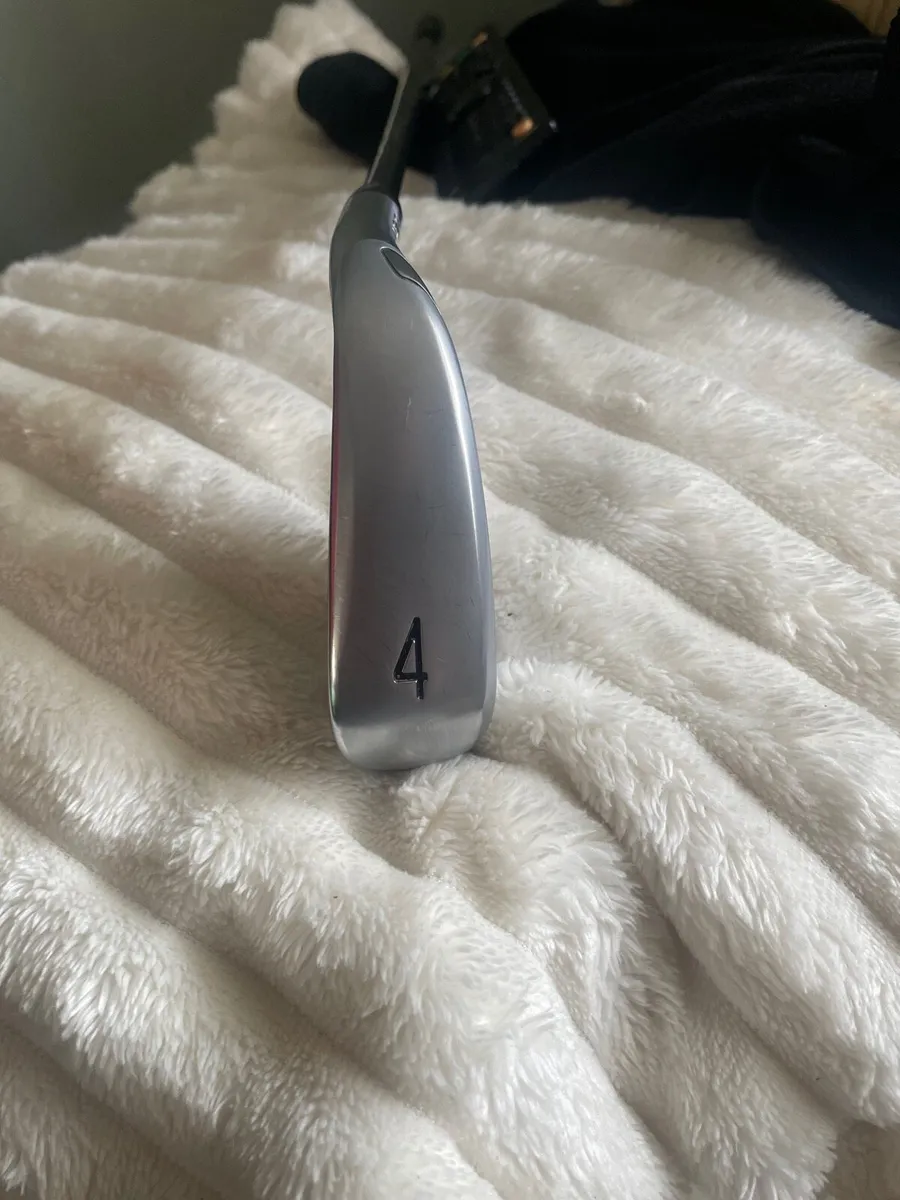 Titleist u 510 4 iron - Image 3