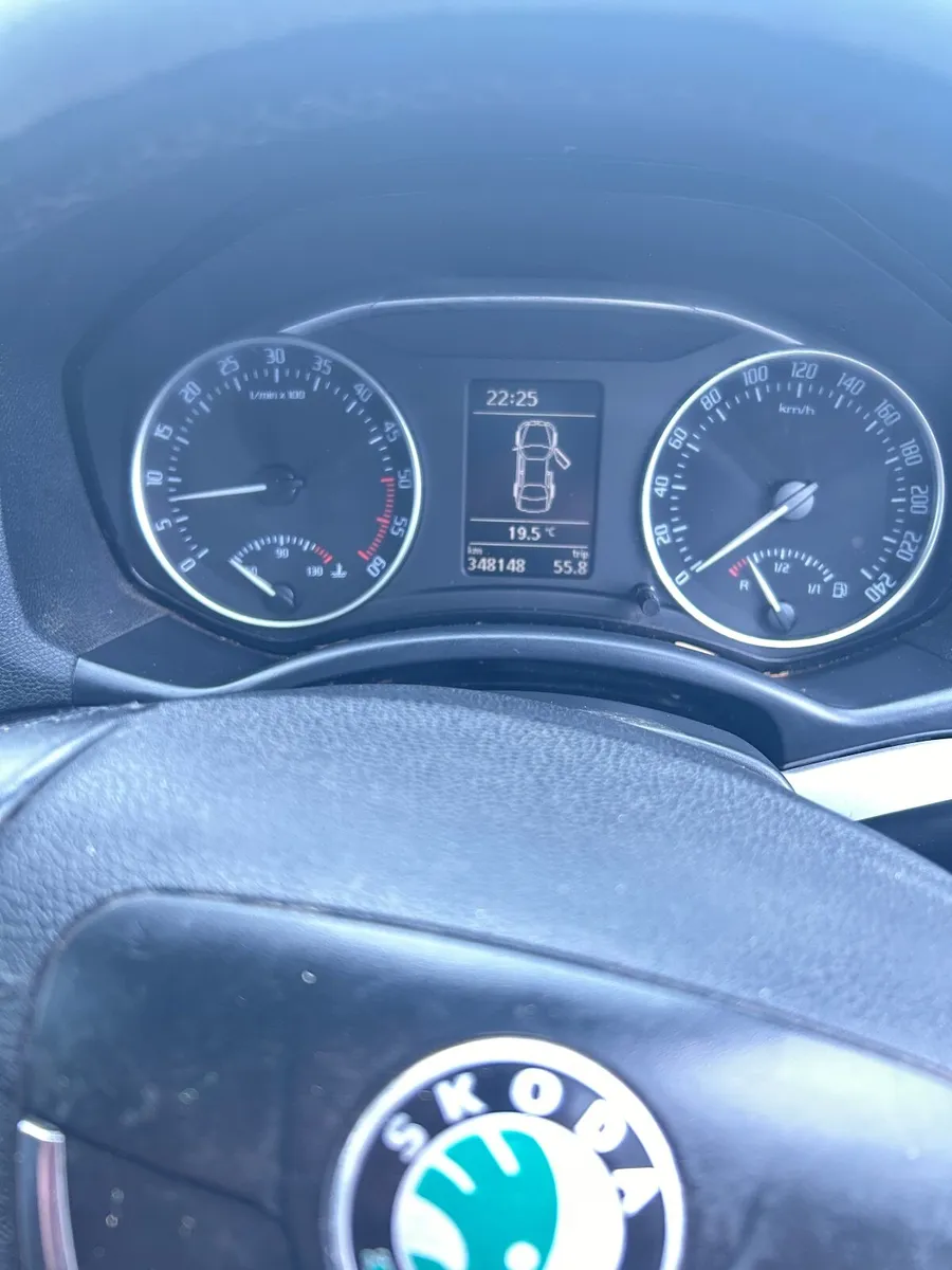 Skoda Octavia 2011 - Image 3